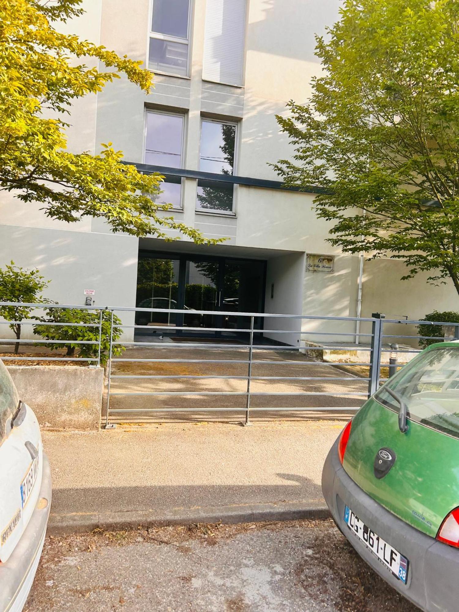 Chambre Prive Classe Villeurbanne Eksteriør bilde